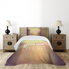 Day Words Bedspread Set