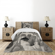 Cavern with Stalagmites Bedspread Set