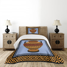 Traditional Amphora Bedspread Set