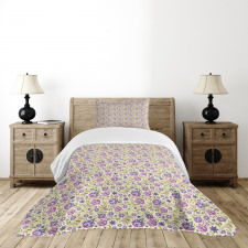 Pale Toned Pattern Bedspread Set