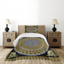 Classical Intricate Bedspread Set