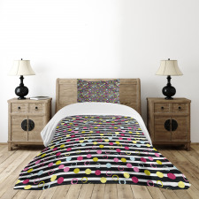 Retro Stripped Backdrop Bedspread Set