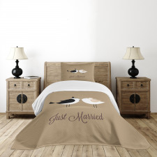 Just Married Birds Kiss Bedspread Set