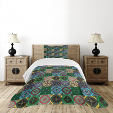 Traditional Vibrant Bedspread Set