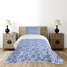 Delft Style Doodle Floral Bedspread Set