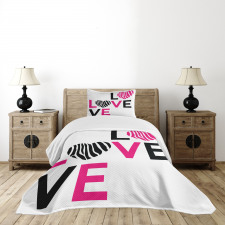 Zebra Stripes Hearts Bedspread Set