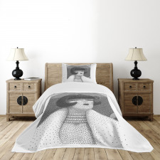 Bob Haired Posh Lady Bedspread Set