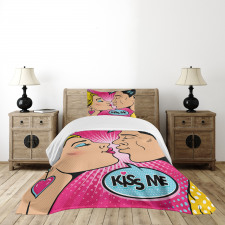 Young Pop Art Couple Bedspread Set