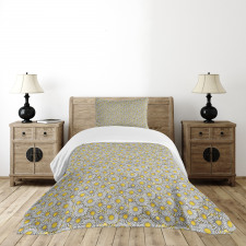 Overlapped Petals Print Bedspread Set