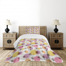 Floral Sketch and Dots Bedspread Set