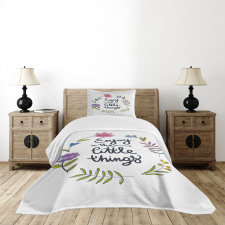 Hand Drawn Wreath Design Bedspread Set