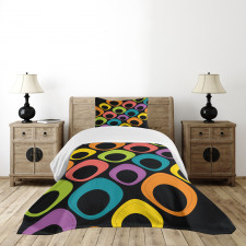Colorful Oval Motifs Bedspread Set