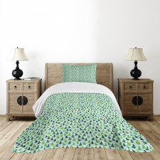 Green Silhouettes Bedspread Set