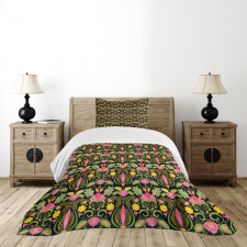 Exotic Flowers Feathers Bedspread Set