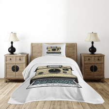 Vintage Polaroid Machine Bedspread Set