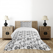 Abstract Blossoms Monochrome Bedspread Set