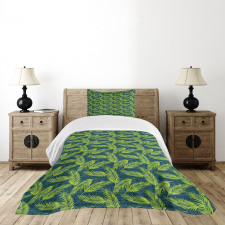 Palms on Aztec Background Bedspread Set