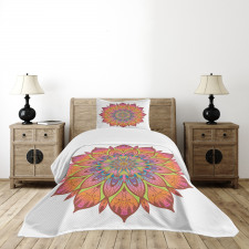 Flourishing Flowers Pattern Bedspread Set