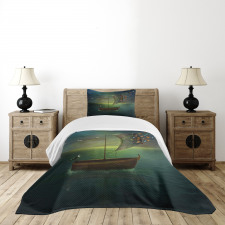 Boat Sailing in a Calm Sea Bedspread Set