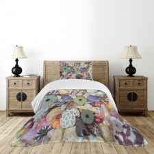 Closeup Colorful Big Little Bedspread Set