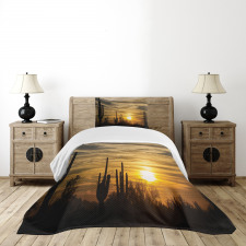 Horizon Skyline and Cactus Bedspread Set