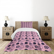 Geometric Circles and Dots Bedspread Set