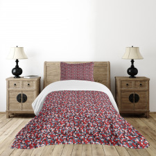 Colored Leaf-like Shapes Bedspread Set