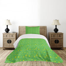 Swirled Lines with Blossom Bedspread Set