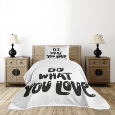 Classic Typeface Phrasal Bedspread Set