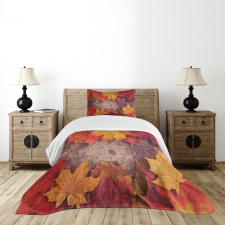 Bunch of Autumn Leaves Wood Bedspread Set