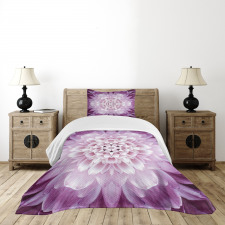 Fresh Spring Gardening Bedspread Set