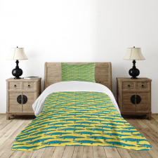 Repetitive Crocodile Pattern Bedspread Set