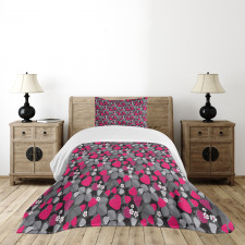 Strawberries Flowers Bedspread Set