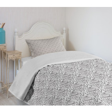 Hatched Curlicue Motif Bedspread Set