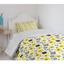 Bicolour Spring Flowers Bedspread Set