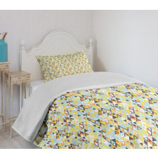 Nostalgic Art with Triangles Bedspread Set