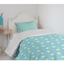 Striped Buzzing Flies Bedspread Set