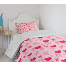 Silhouettes of Angel Heart Bedspread Set