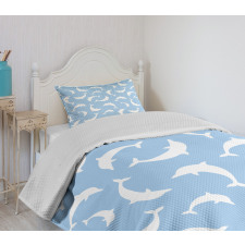 Pattern with Dolphins Bedspread Set