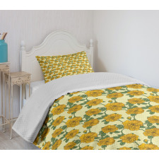 Graphical Flowers Bedspread Set