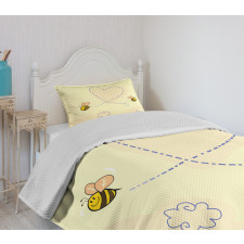 Buzzing Flies Heart Shape Bedspread Set