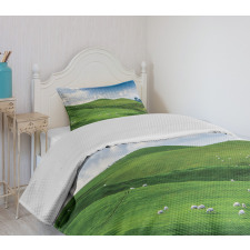 Sheep and Blue Sky Bedspread Set