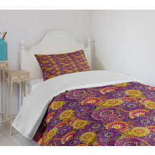 Oriental Curvy Paisley Bedspread Set