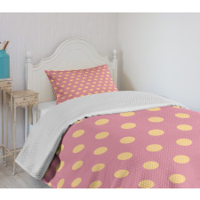 Retro Modern Rounds Bedspread Set