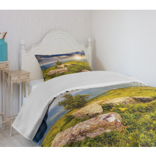 3 Behind Boulders Bedspread Set