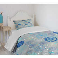 Abstract Snowflakes Bedspread Set