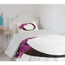 O Alphabet and Orchid Bedspread Set