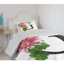 Gerbera Blossom G Font Bedspread Set