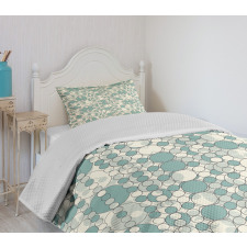 Pale Toned Lattice Bedspread Set