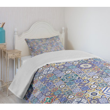 Grid Squares Pattern Bedspread Set